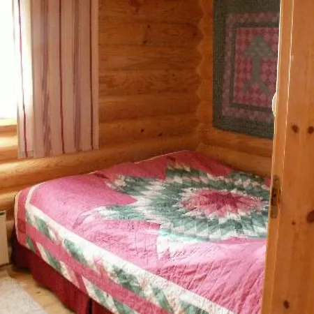 Holiday home Holiday Jarvituikku A2 Yllasjarvi